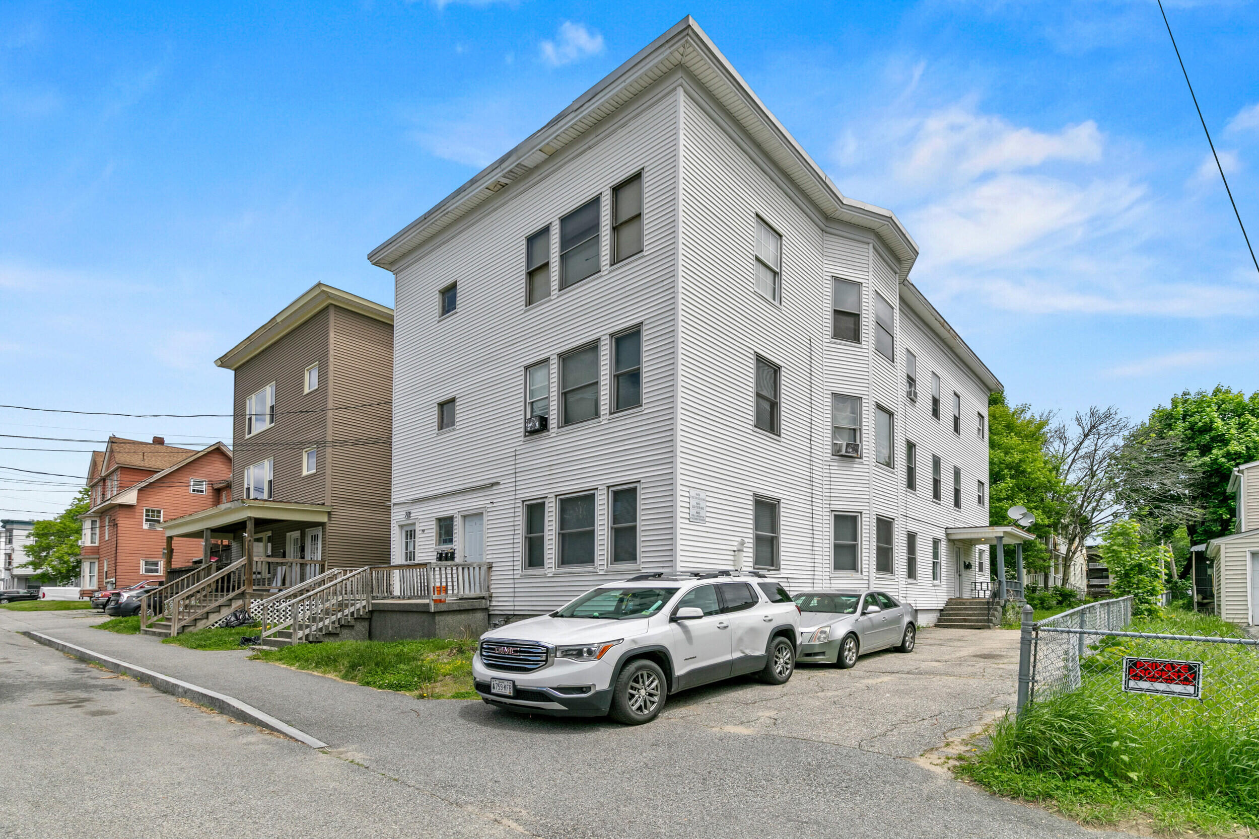 78 Howard Street Lewiston, ME 04240 - Photo 2 of 52 78 howard st, lewiston, me 04240, usa036