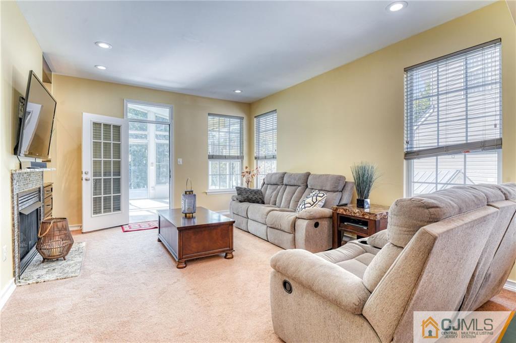 70 Timber Ridge Road North Brunswick, NJ 08902 - Photo 17 of 39