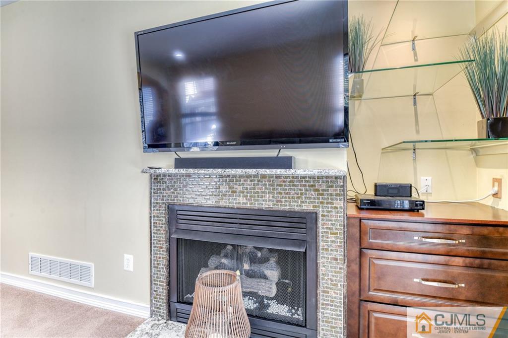70 Timber Ridge Road North Brunswick, NJ 08902 - Photo 20 of 39