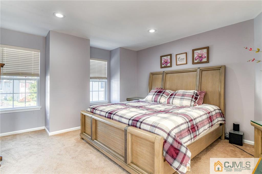 70 Timber Ridge Road North Brunswick, NJ 08902 - Photo 25 of 39