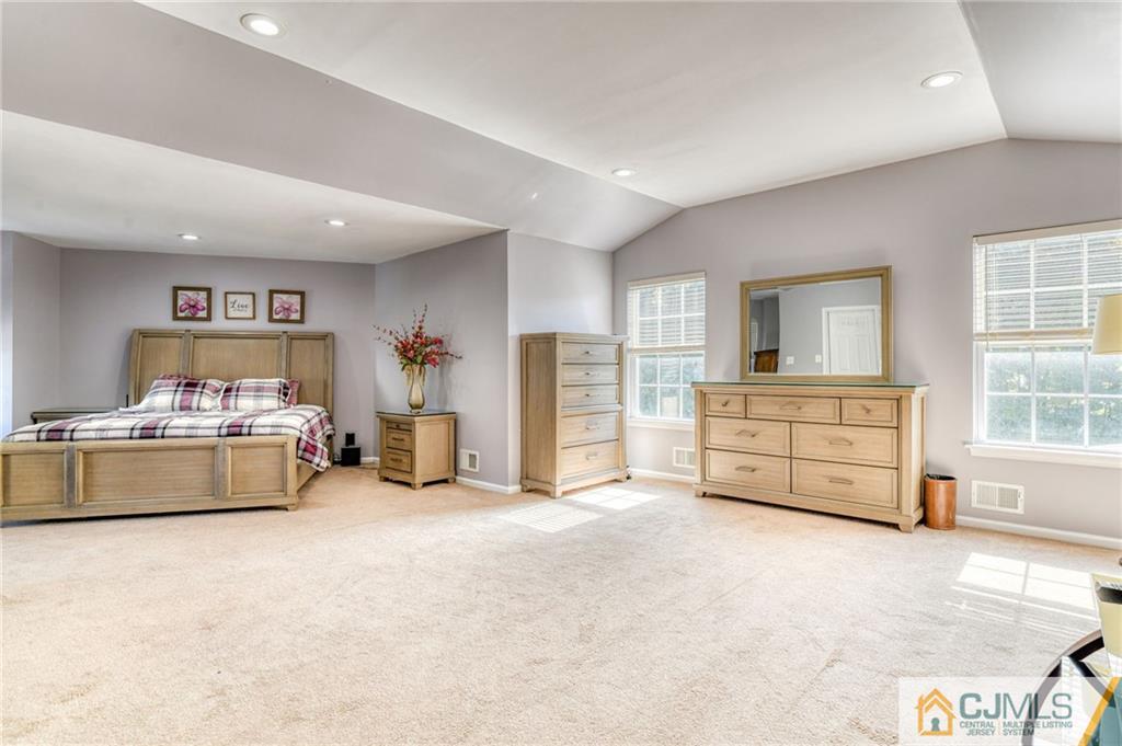70 Timber Ridge Road North Brunswick, NJ 08902 - Photo 26 of 39
