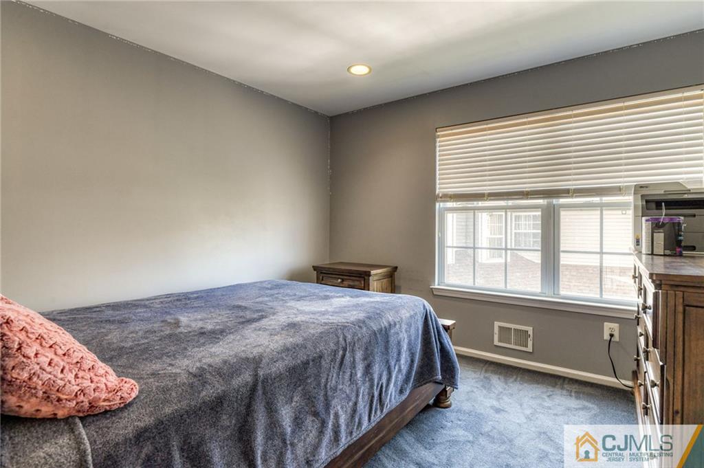 70 Timber Ridge Road North Brunswick, NJ 08902 - Photo 30 of 39