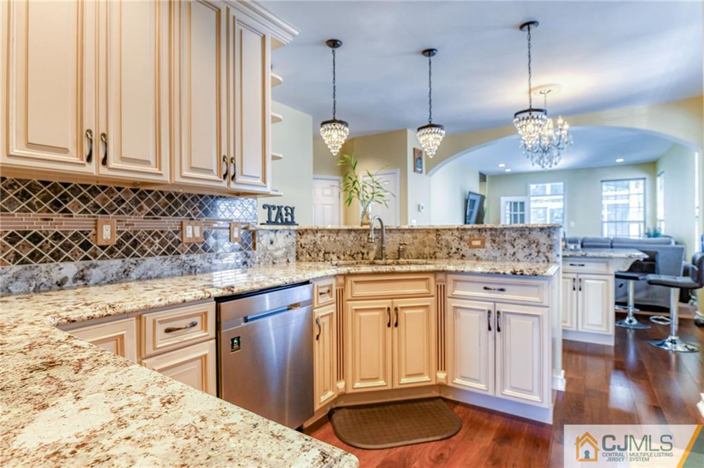 70 Timber Ridge Road North Brunswick, NJ 08902 - Photo 10 of 39