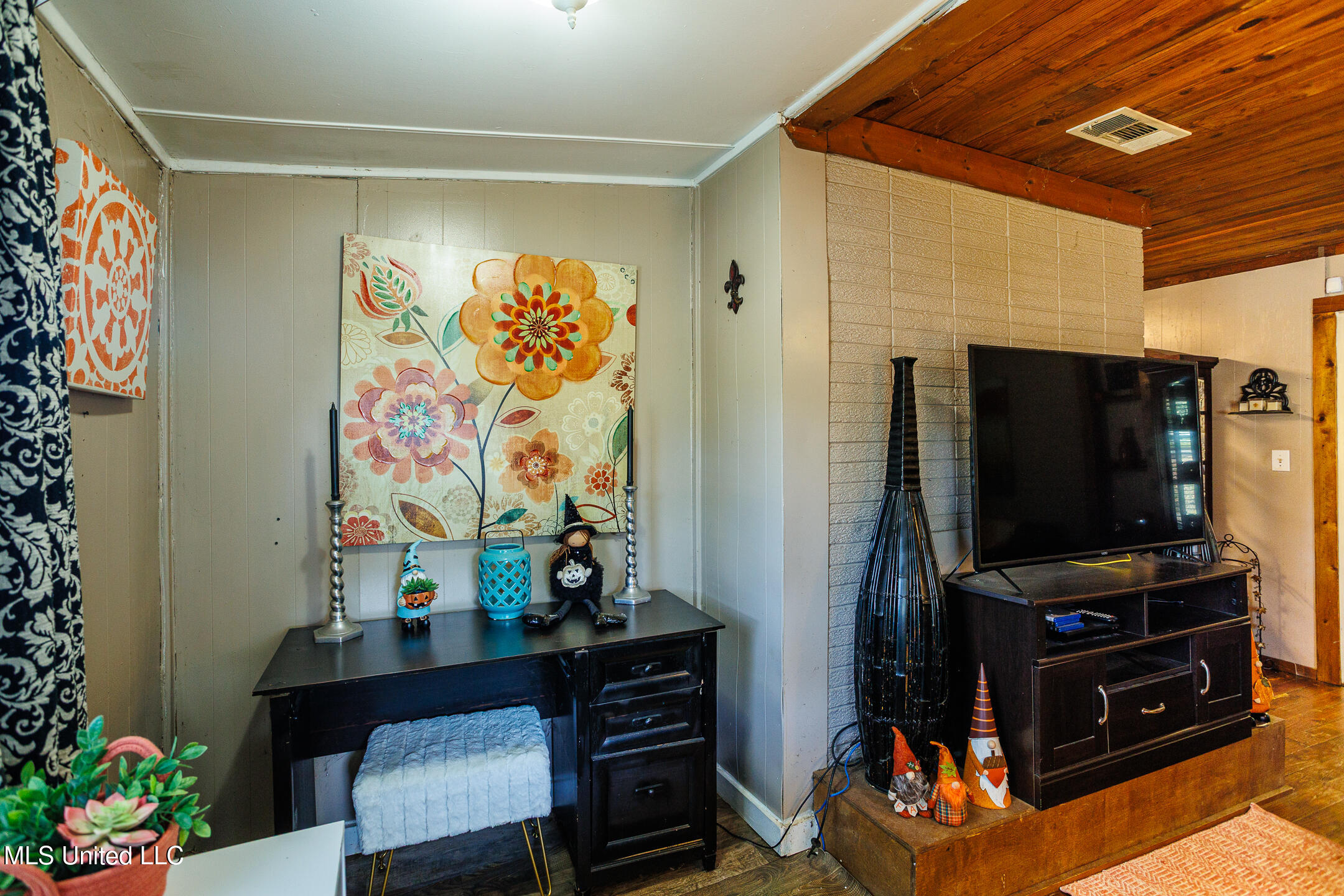 140 Dixie Road Florence, MS 39073 - Photo 6 of 23 140 Dixie Rd-2