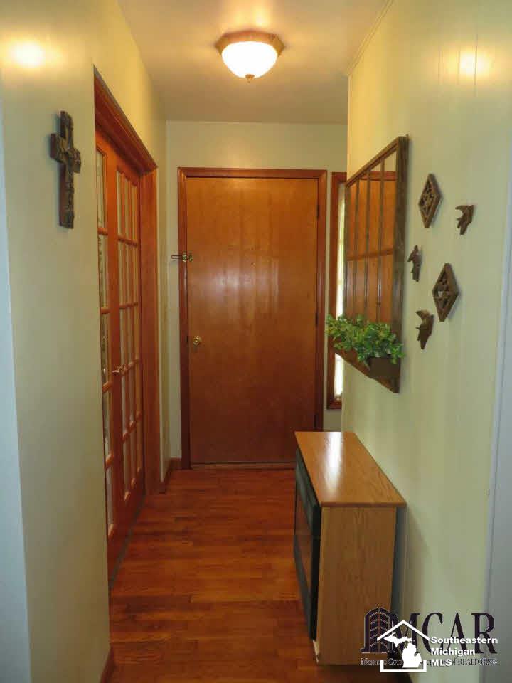 13382 Stowell Road Dundee, MI 48131 - Photo 5 of 32 21358911-4.JPG