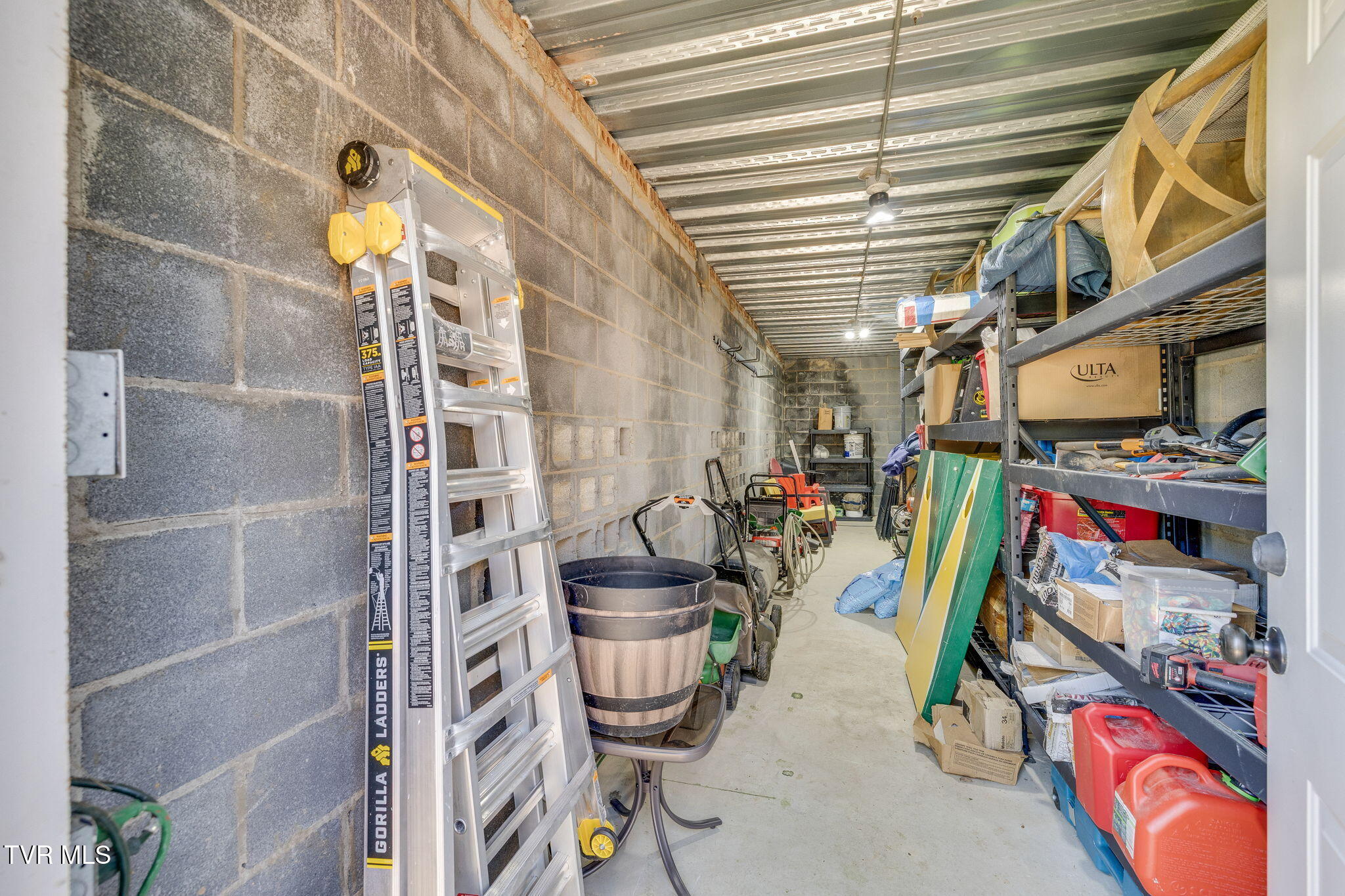 2338 Edinburgh Channel Road Kingsport, TN 37664 - Photo 64 of 87 055