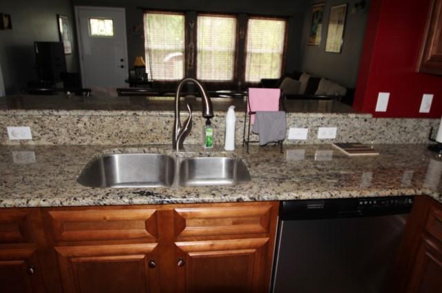 413 John King Road Crestview, FL 32539 - Photo 23 of 43 sink