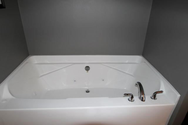 413 John King Road Crestview, FL 32539 - Photo 24 of 43 Tub