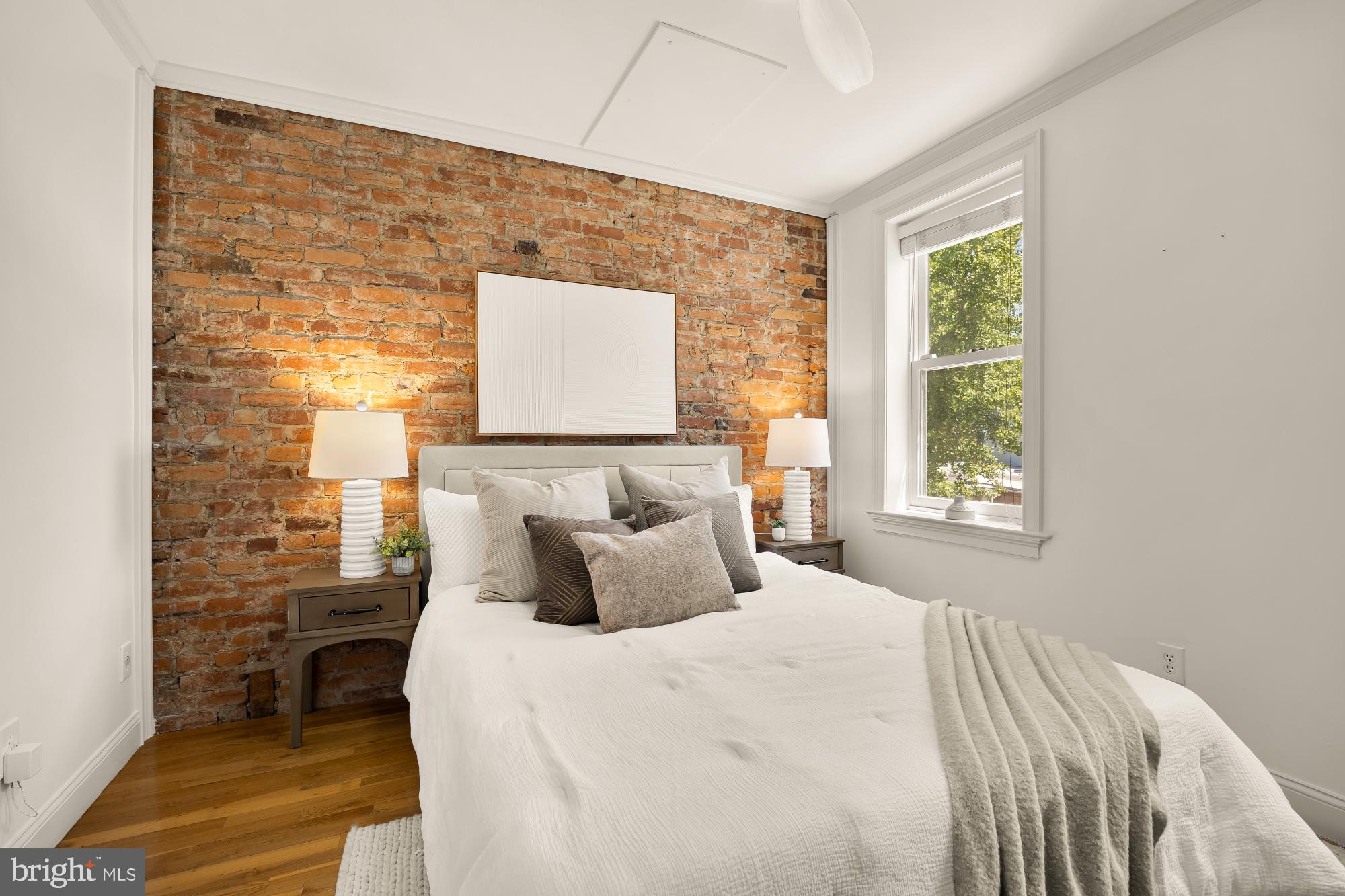 260 Warren Street Northeast Washington, DC 20002 - Photo 13 of 17 Charming retreat with exposed brick.