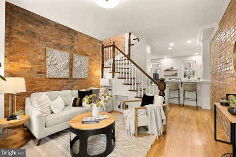 $649,000 | 260 Warren Street Northeast, Washington, DC 20002