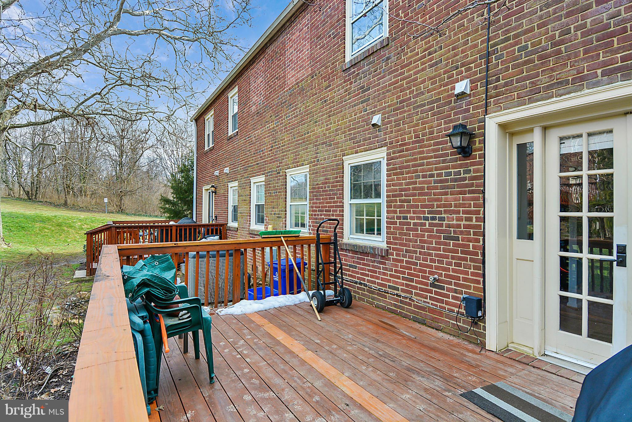 6681 Hillandale Road, Unit 124 Chevy Chase, MD 20815 - Photo 22 of 25 Exterior (Rear)