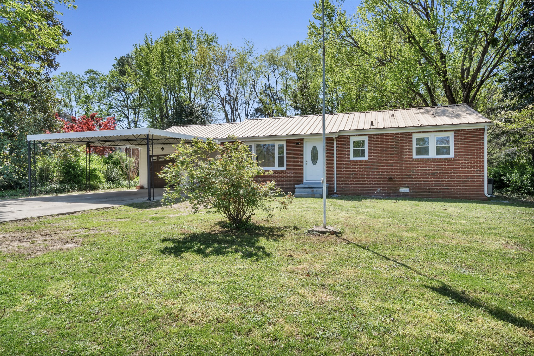 624 Dover Road Clarksville, TN 37042 - Photo 4 of 30 Gallery Image 4