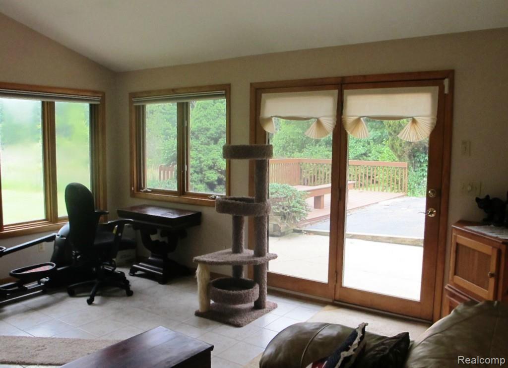 1350 East Schafer Road Pinckney, MI 48169 - Photo 34 of 51 Lower Level Private Entrance