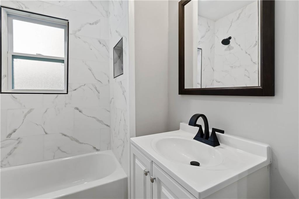 908 Emory Street Oxford, GA 30054 - Photo 11 of 17