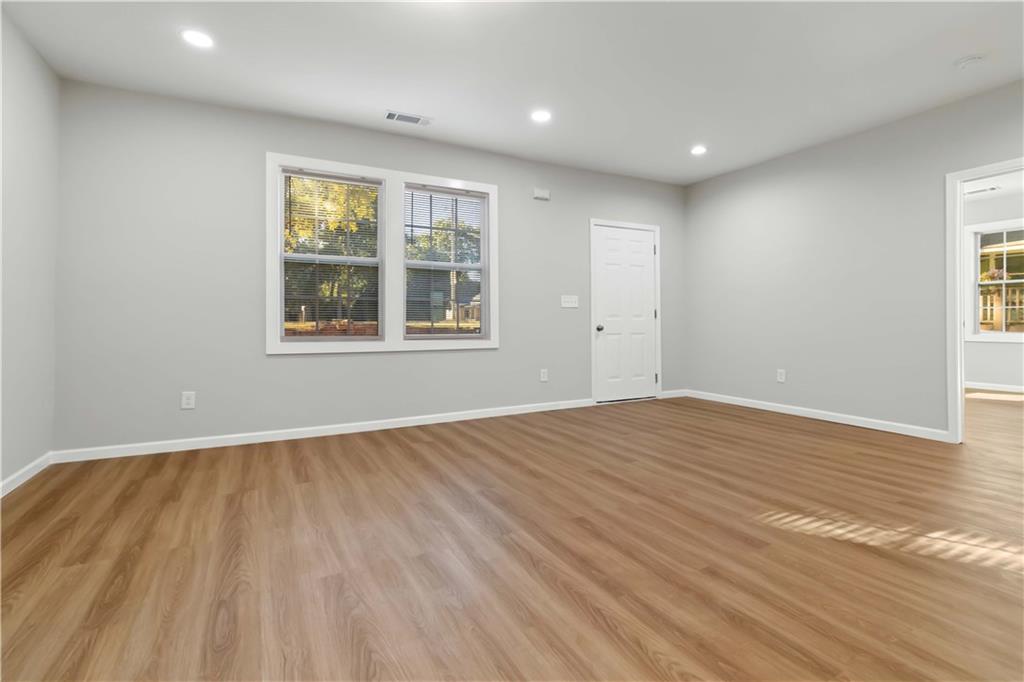 908 Emory Street Oxford, GA 30054 - Photo 4 of 17