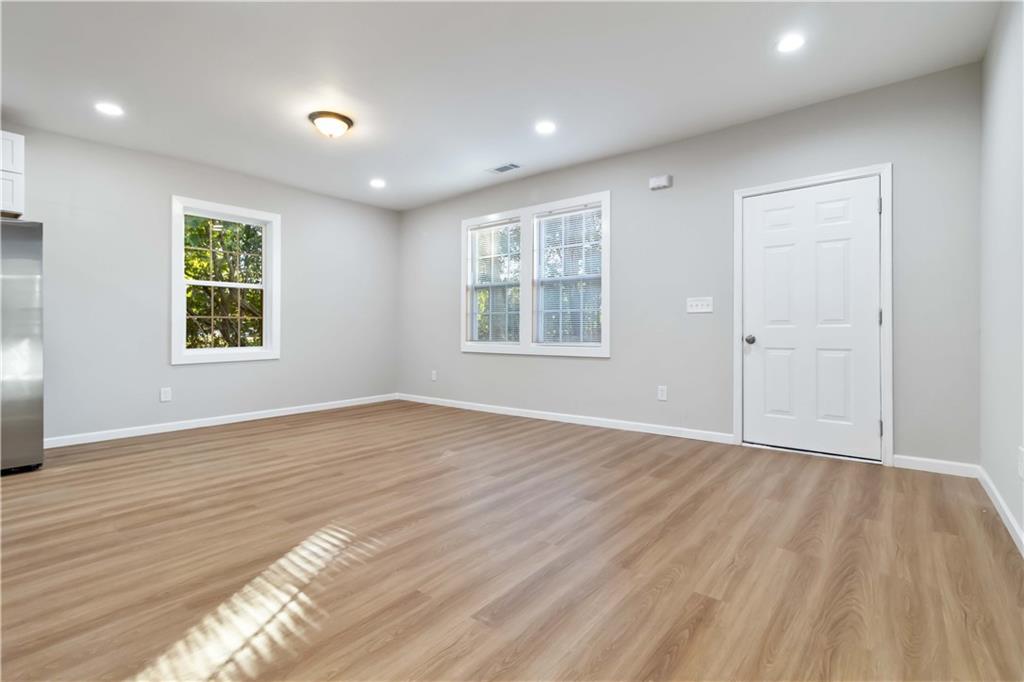 908 Emory Street Oxford, GA 30054 - Photo 5 of 17