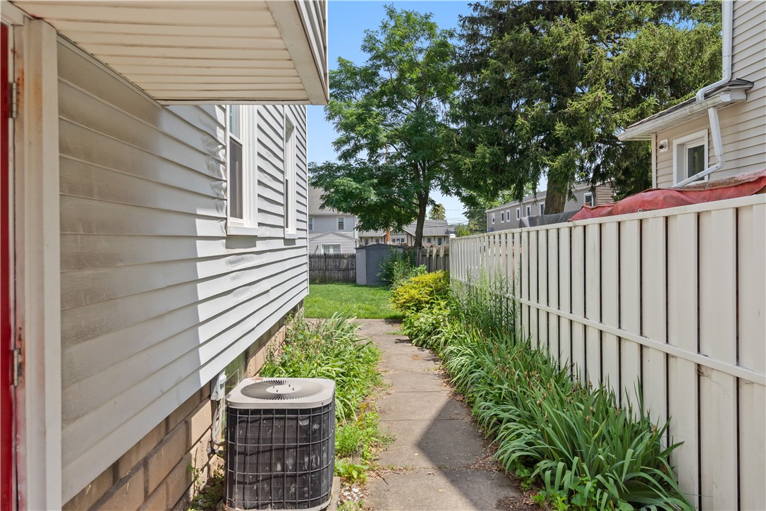 225 West Chestnut Street East Rochester, NY 14445 - Photo 38 of 49