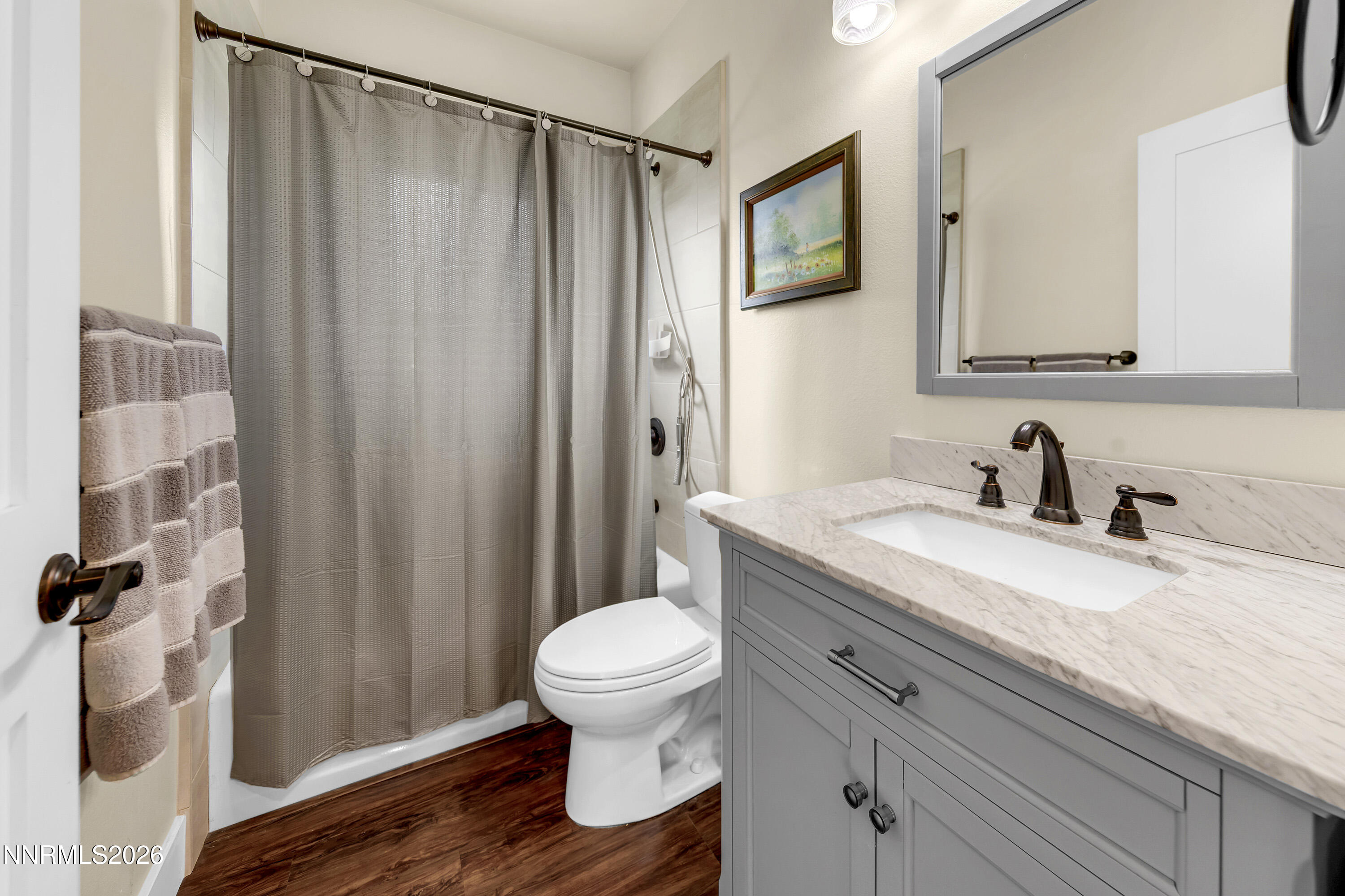 14205 Chariot Road Reno, NV 89508 - Photo 27 of 78 Bathroom 2