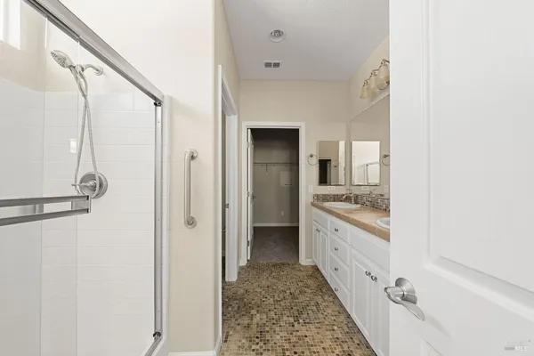 $2,400 | 505 Marianna Place, Rio Vista, CA 94571