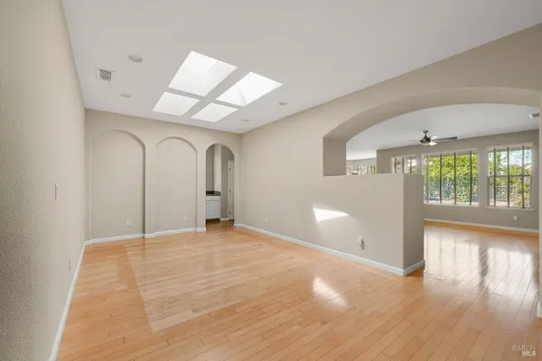 $2,400 | 505 Marianna Place, Rio Vista, CA 94571