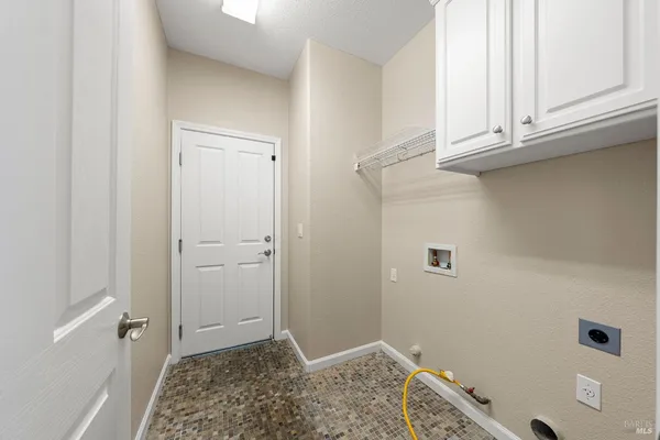 $2,400 | 505 Marianna Place, Rio Vista, CA 94571