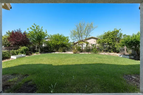 $2,400 | 505 Marianna Place, Rio Vista, CA 94571