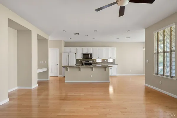 $2,400 | 505 Marianna Place, Rio Vista, CA 94571