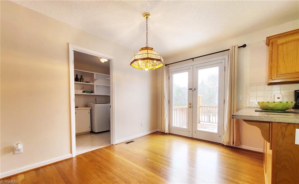 2301 Griffith Road Winston-Salem, NC 27103 - Photo 13 of 50 Laundry located next to dining area
