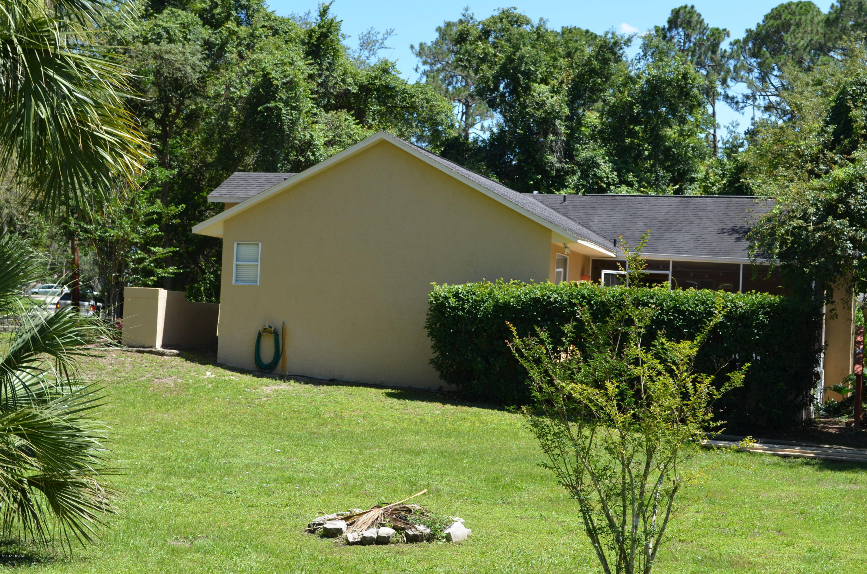 128 Matanzas Road DeBary, FL 32713 - Photo 4 of 50 DSC_0010