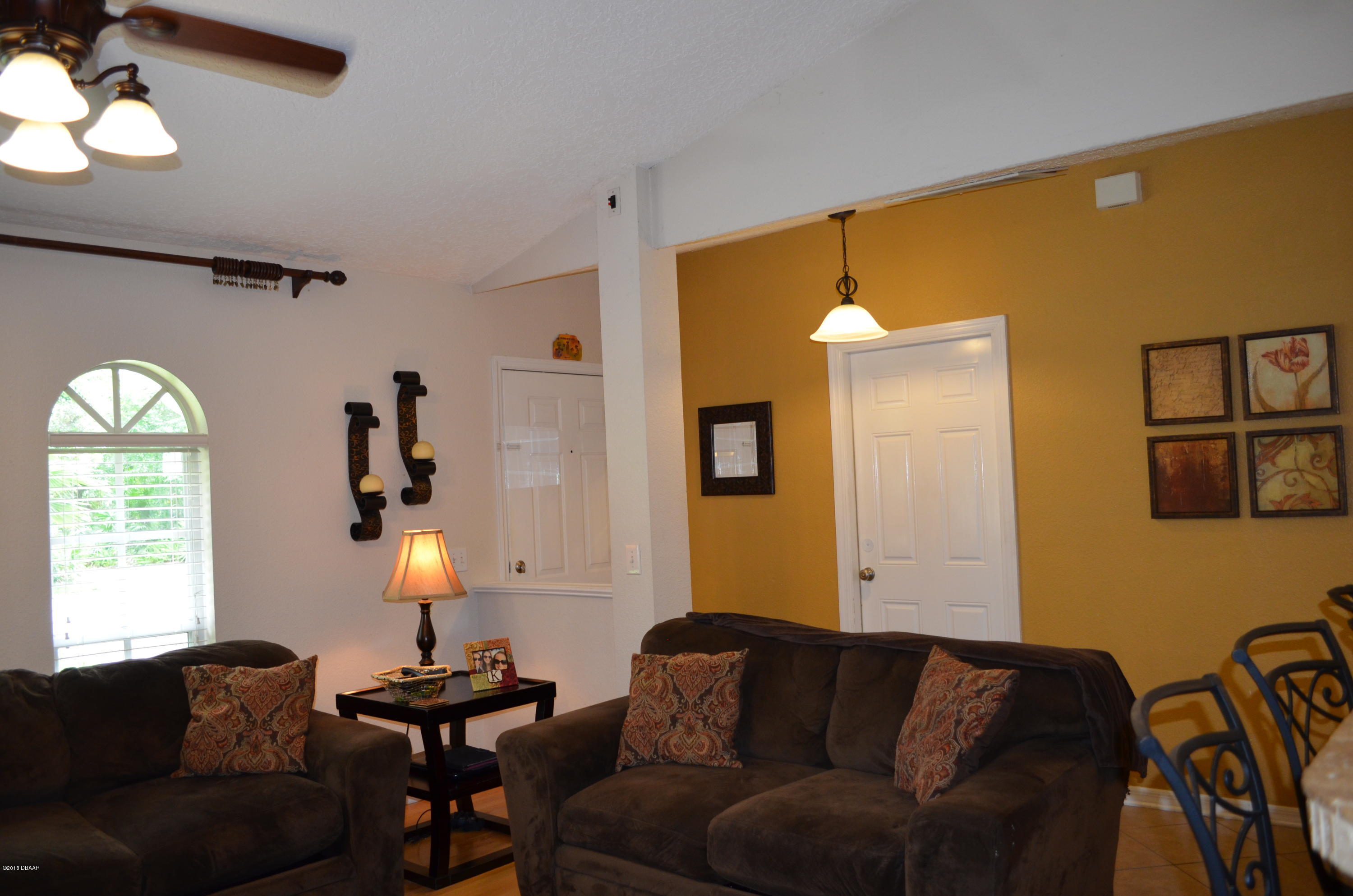 128 Matanzas Road DeBary, FL 32713 - Photo 8 of 50 DSC_0044