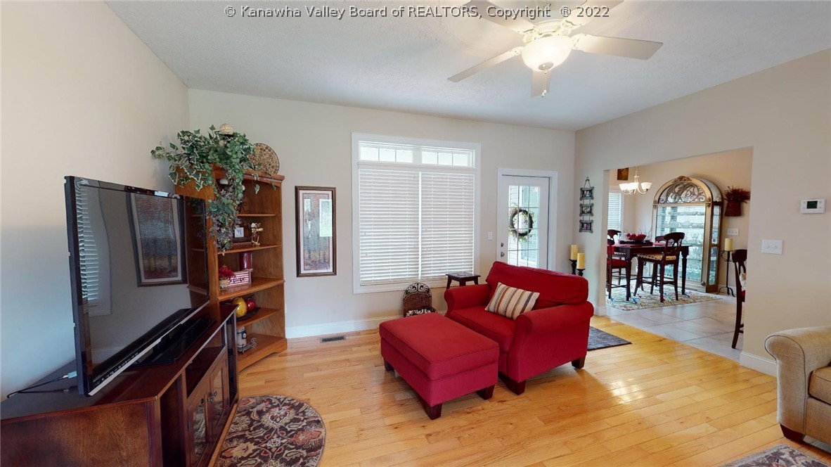4 Rainer Drive Ona, WV 25545 - Photo 5 of 23 Gallery Image 5