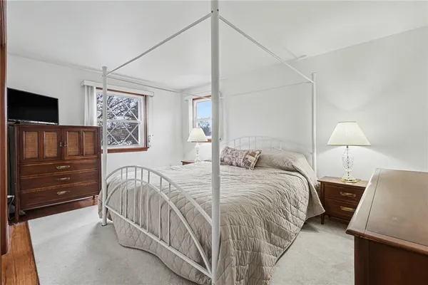 $299,900 | 45 Kings Gate South, Irondequoit, NY 14617