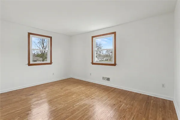 $299,900 | 45 Kings Gate South, Irondequoit, NY 14617