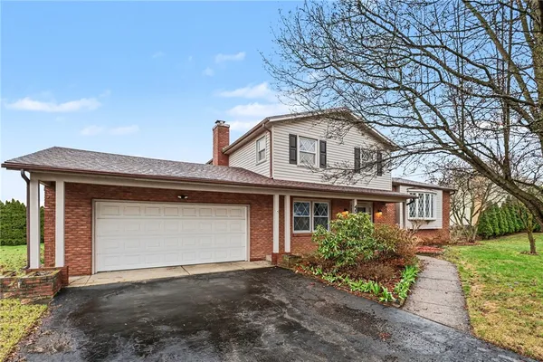 $299,900 | 45 Kings Gate South, Irondequoit, NY 14617