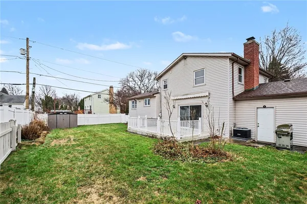 $299,900 | 45 Kings Gate South, Irondequoit, NY 14617