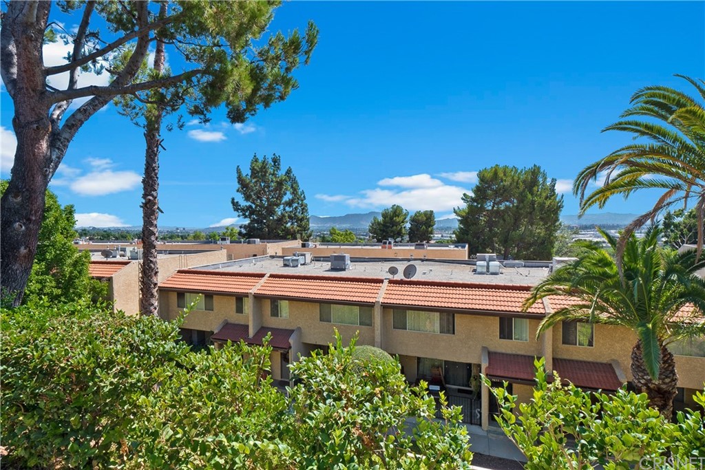 7739 Vía Capri Burbank, CA 91504 - Photo 20 of 33