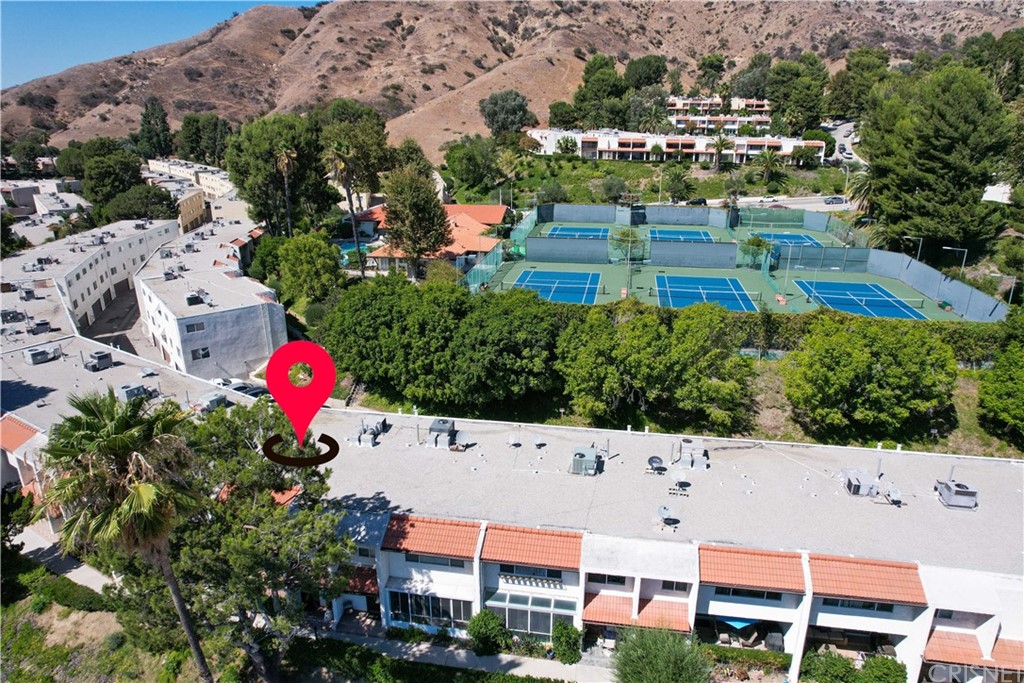 7739 Vía Capri Burbank, CA 91504 - Photo 28 of 33