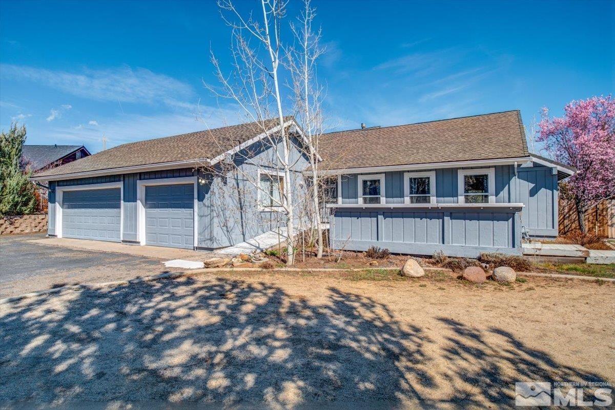 30 Black Pool Court Reno, NV 89511 - Photo 2 of 38 Photo 2