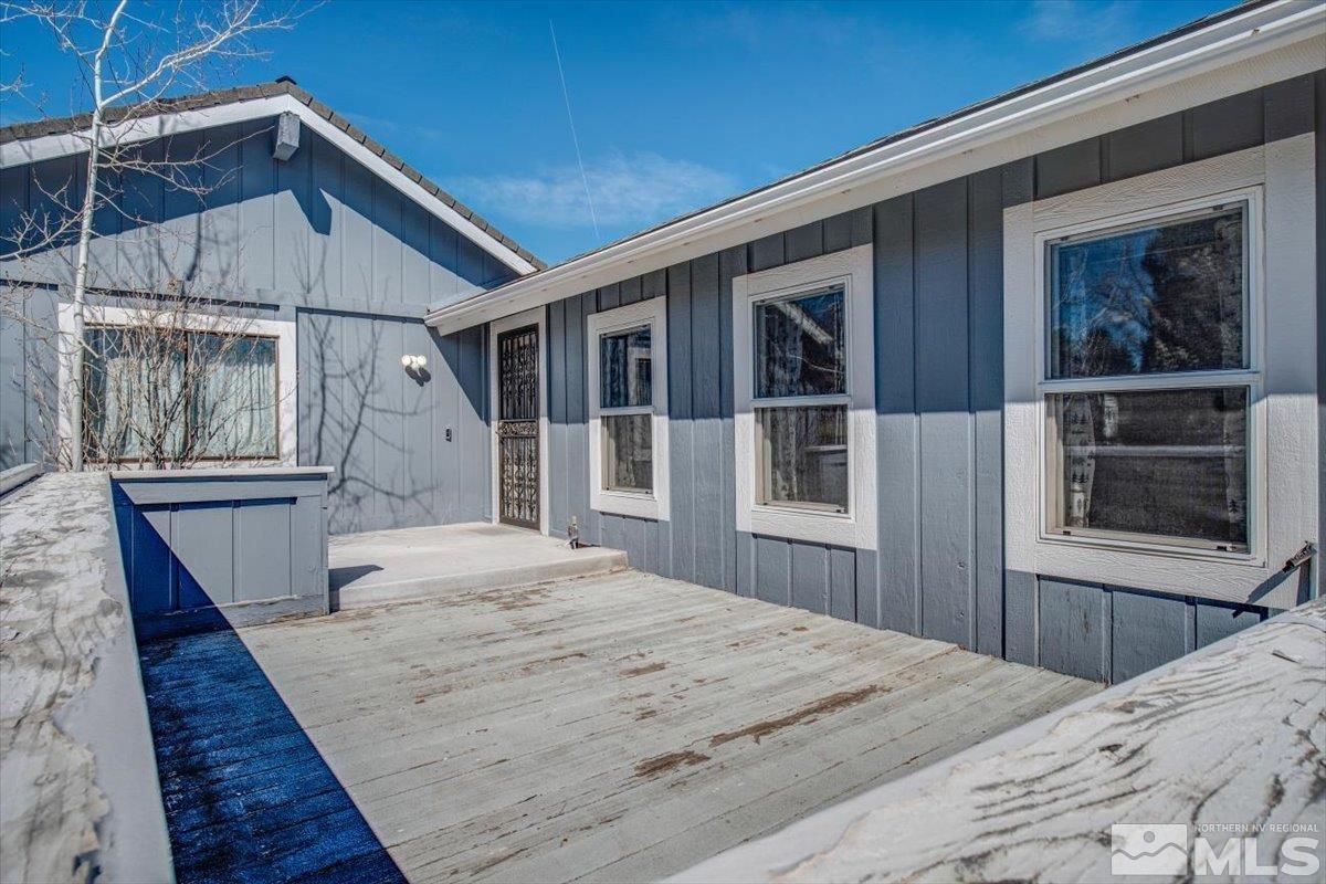 30 Black Pool Court Reno, NV 89511 - Photo 4 of 38 Photo 4