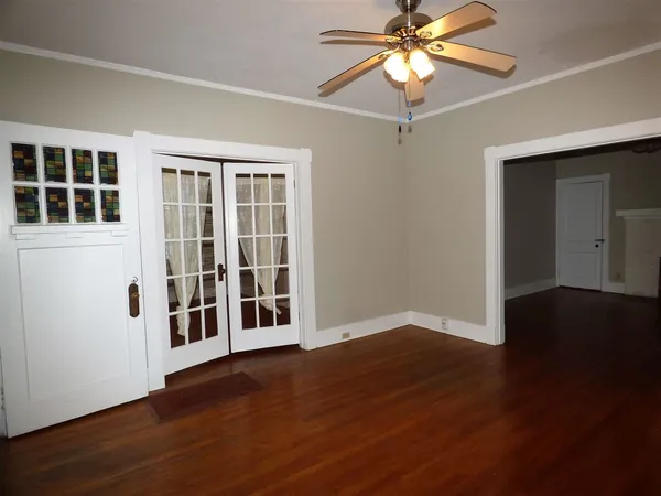 $1,795 | 447 Dickinson Street, Memphis, TN 38112