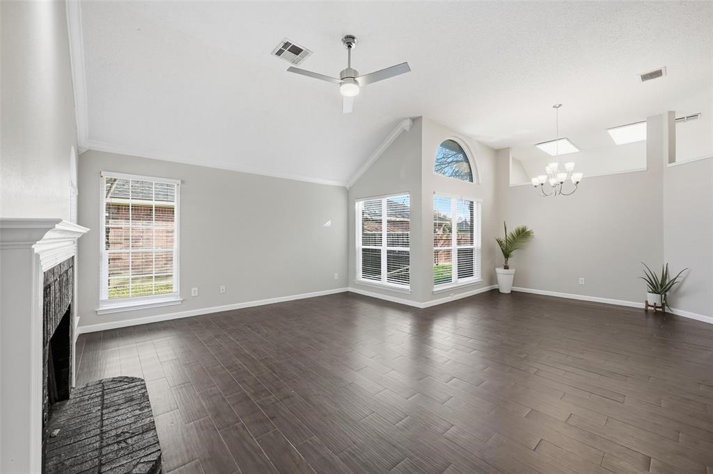 7514 Estates Way Rowlett, TX 75089 - Photo 5 of 31