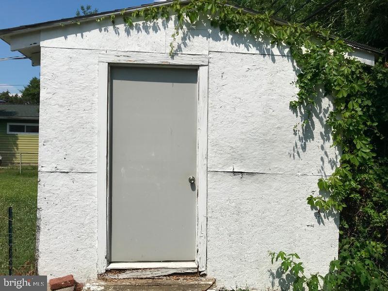 1812 Colmar Road Baltimore, MD 21207 - Photo 23 of 26