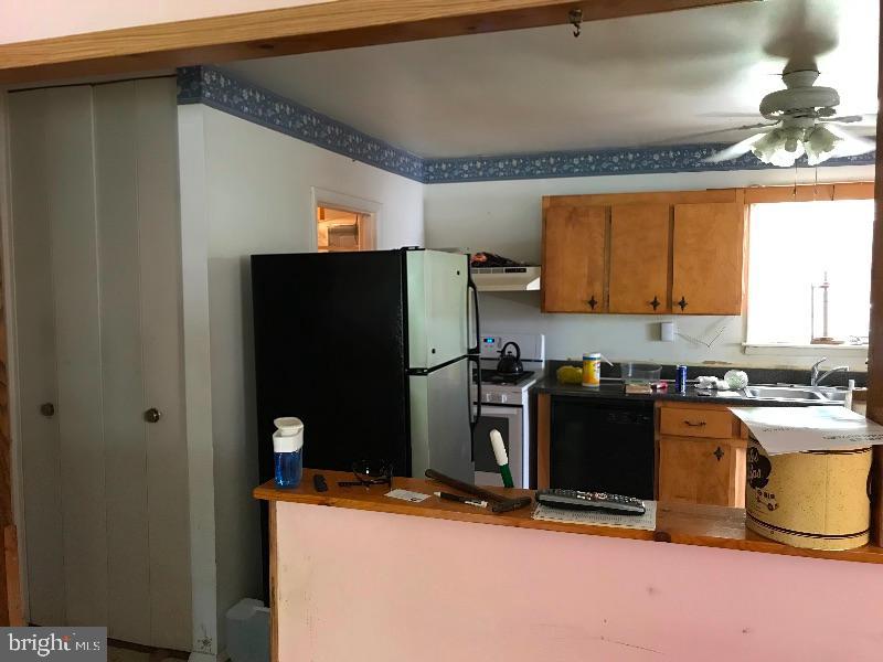 1812 Colmar Road Baltimore, MD 21207 - Photo 4 of 26
