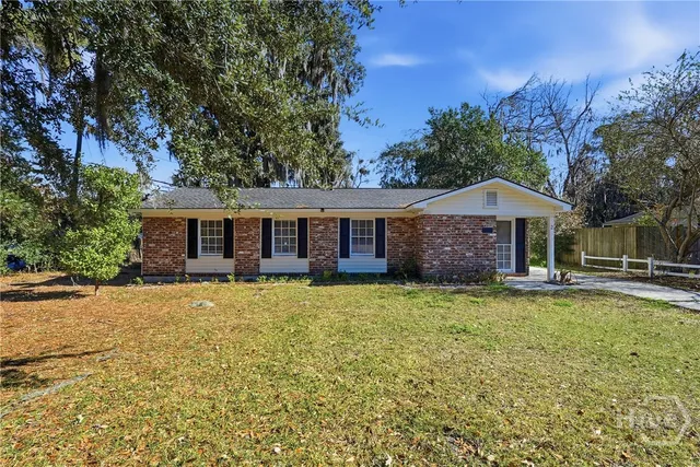 $2,100 | 2 La Brea Boulevard, Savannah, GA 31419