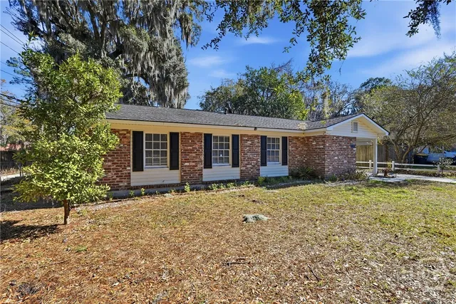 $2,100 | 2 La Brea Boulevard, Savannah, GA 31419