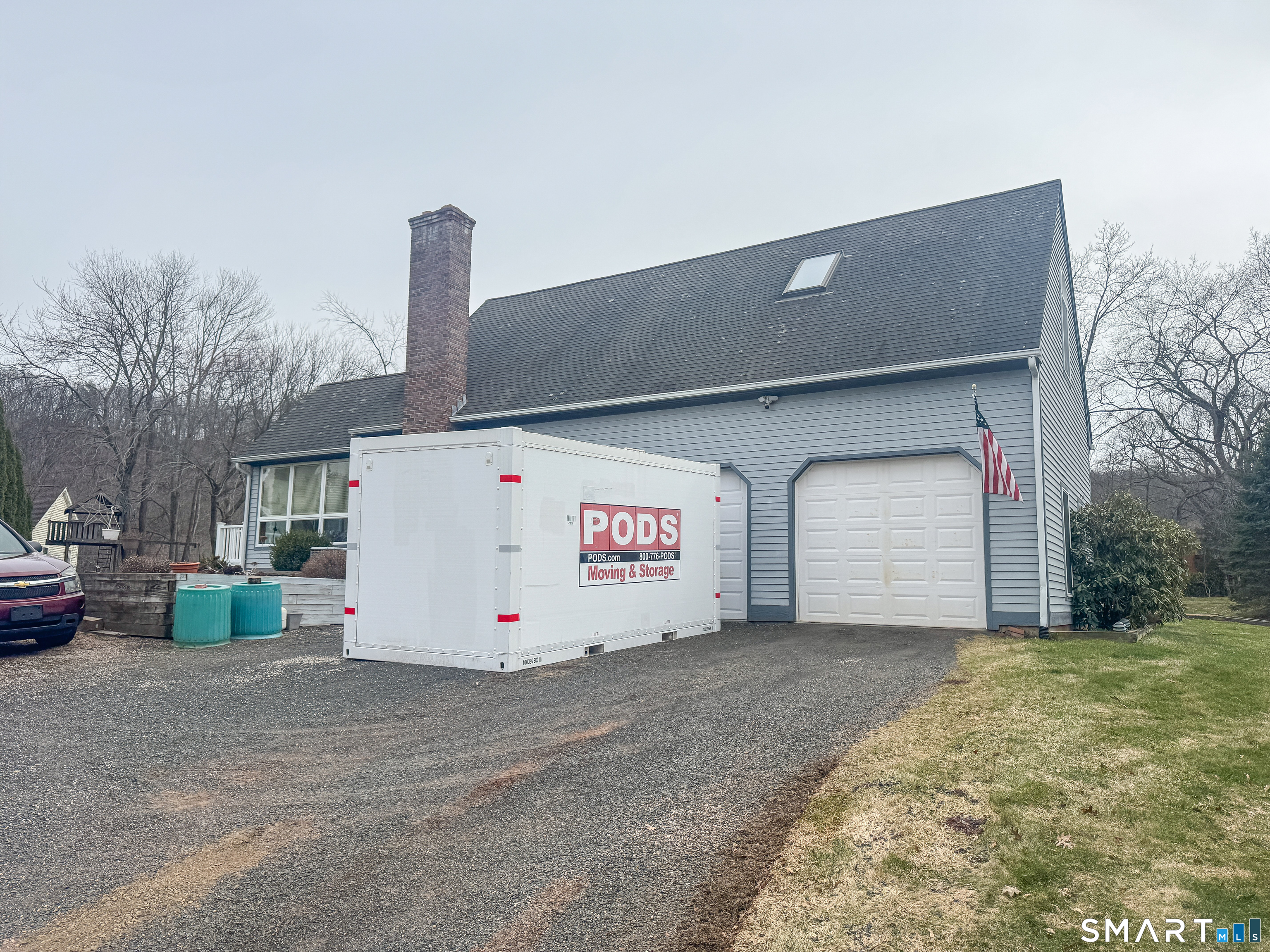 10 Boris Court Meriden, CT 06450 - Photo 3 of 38