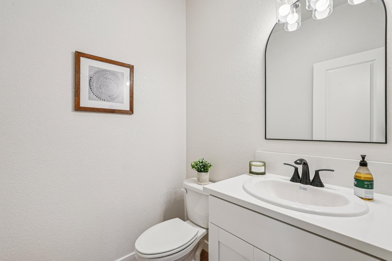 1633 Hansen Ranch Road Olivehurst, CA 95961 - Photo 15 of 34 Image is of model home. Please see agent for colors, options and upgrades specific to this homesite.