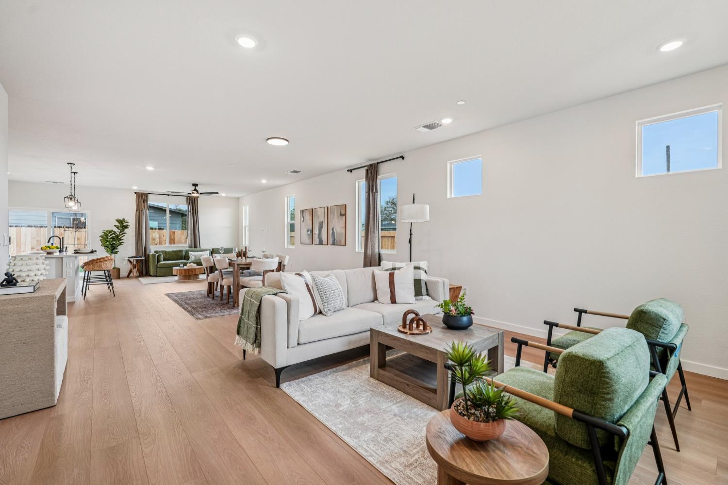 1633 Hansen Ranch Road Olivehurst, CA 95961 - Photo 4 of 32