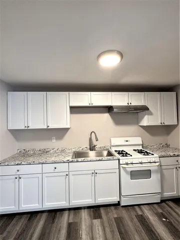 $1,900 | 1101 Elm Street, Unit 310, Manchester, NH 03101