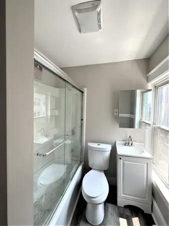 $1,900 | 1101 Elm Street, Unit 310, Manchester, NH 03101
